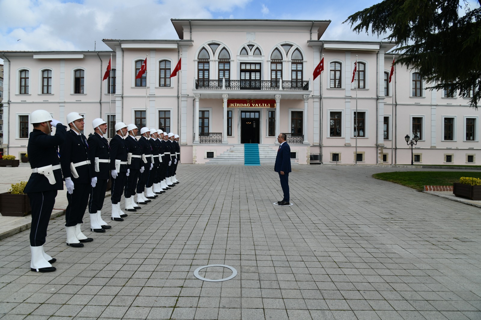 Türk Polis Teşkilatının Kuruluş Yıldönümü Münasebetiyle Çelenk Sunma Töreni Düzenlendi