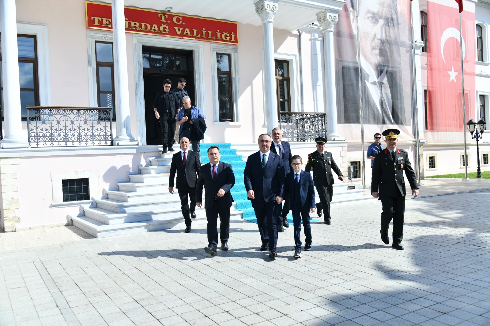 23 Nisan Ulusal Egemenlik ve Çocuk Bayramı Çelenk Sunma Töreni İle Başladı