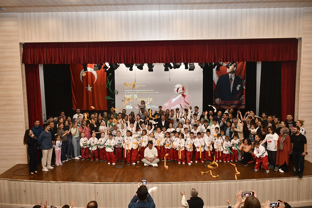 MALKARA BELEDİYE AKADEMİSİ TAEKWONDO KURSU ÖĞRENCİLERİ DÜZENLENEN TÖRENLE BİR ÜST KUŞAĞA YÜKSELDİ