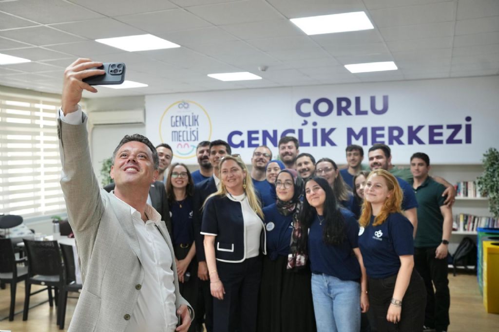 Başkan Sarıkurt: “Çorlu`muz Gençlerimizin Fikirleriyle Güzelleşecek”