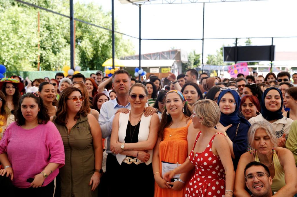 Başkan Sarıkurt, Eğitim Gönüllüleriyle Buluştu