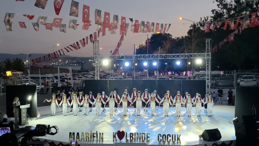 Hüseyin Pehlivan İlkokulu’nda “Maarifin Kalbinde Çocuk” Halk Oyunları Gösterisi Gerçekleştirildi