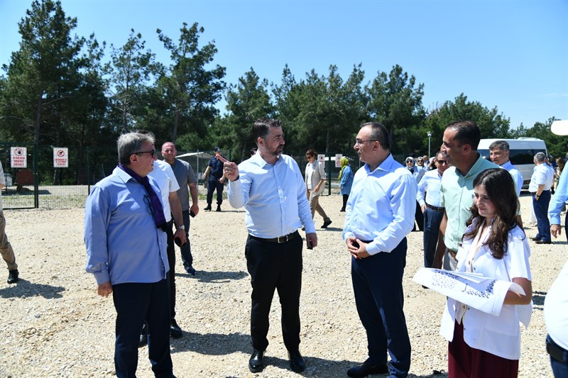 Vali Soytürk Sahipsiz Hayvan Doğal Yaşam Alanı’nda İncelemelerde Bulundu