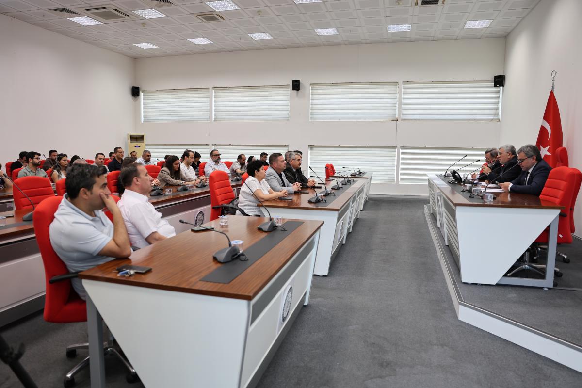 TEKİRDAĞ NKÜ İLAHİYAT FAKÜLTESİ TARAFINDAN ‘15 TEMMUZ: MİLLETİN ZAFERİ, ANLAM VE MHİYETİ’ PANELİ DÜZENLENDİ