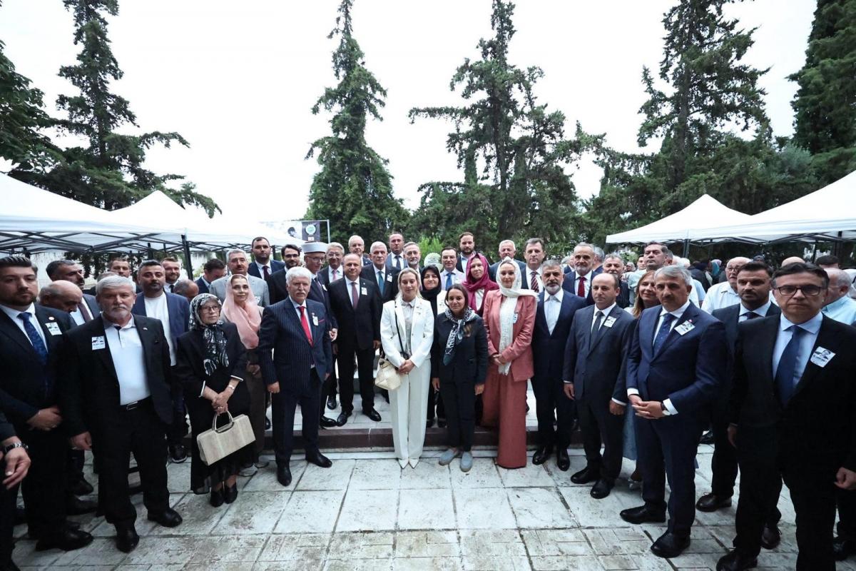 ÜNİVERSİTEMİZ REKTÖRÜ PROF. DR. MÜMİN ŞAHİN, BATI TRAKYA’DA DR. SADIK AHMET’İ ANMA TÖRENLERİNE KATILDI VE TEMASLARDA BULUNDU