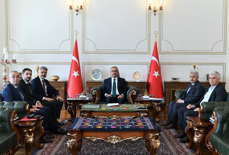 Vakıflar 1. Bölge Müdürü Yavuz Güner’den Tekirdağ valisi Sayın Recep Soytürk’e Ziyaret
