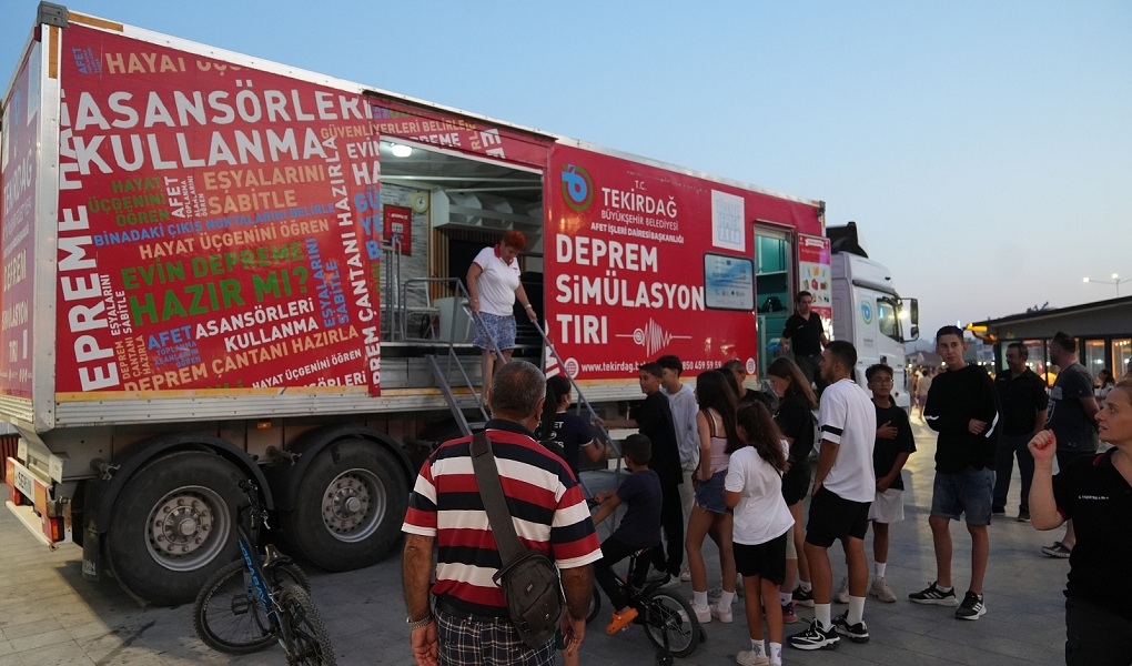 BÜYÜKŞEHİR’DEN MÜREFTE DEPREMİ’NİN YILDÖNÜMÜNDE DEPREM EĞİTİMİ