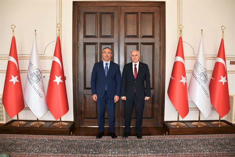 Diyanet İşleri Başkan Yardımcısı Hazırlar Vali Soytürk’ü Ziyaret Etti