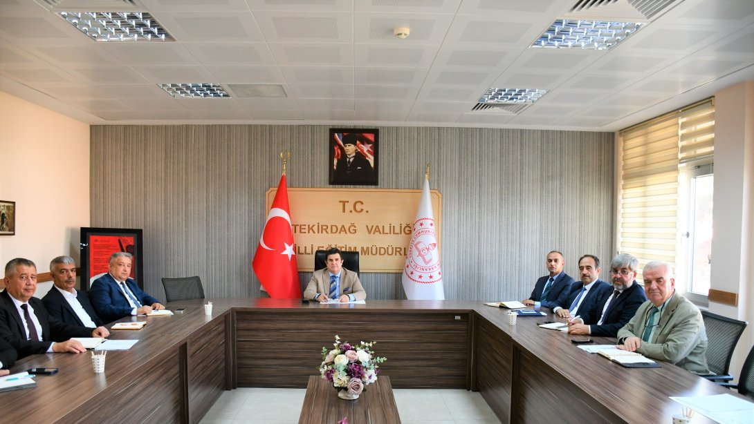 İl Millî Eğitim Müdürü Dr. Aziz Yeniyol Başkanlığında Amirler Koordinasyon Toplantısı Gerçekleştirildi