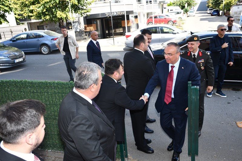 Vali Soytürk Gaziler Günü’nde Türkiye Harp Malulü Gaziler, Şehit, Dul ve Yetimleri Derneği’ni Ziyaret Etti